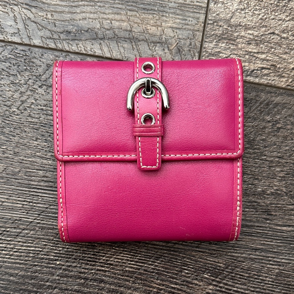 Coach Bi-fold Vintage Pink Wallet